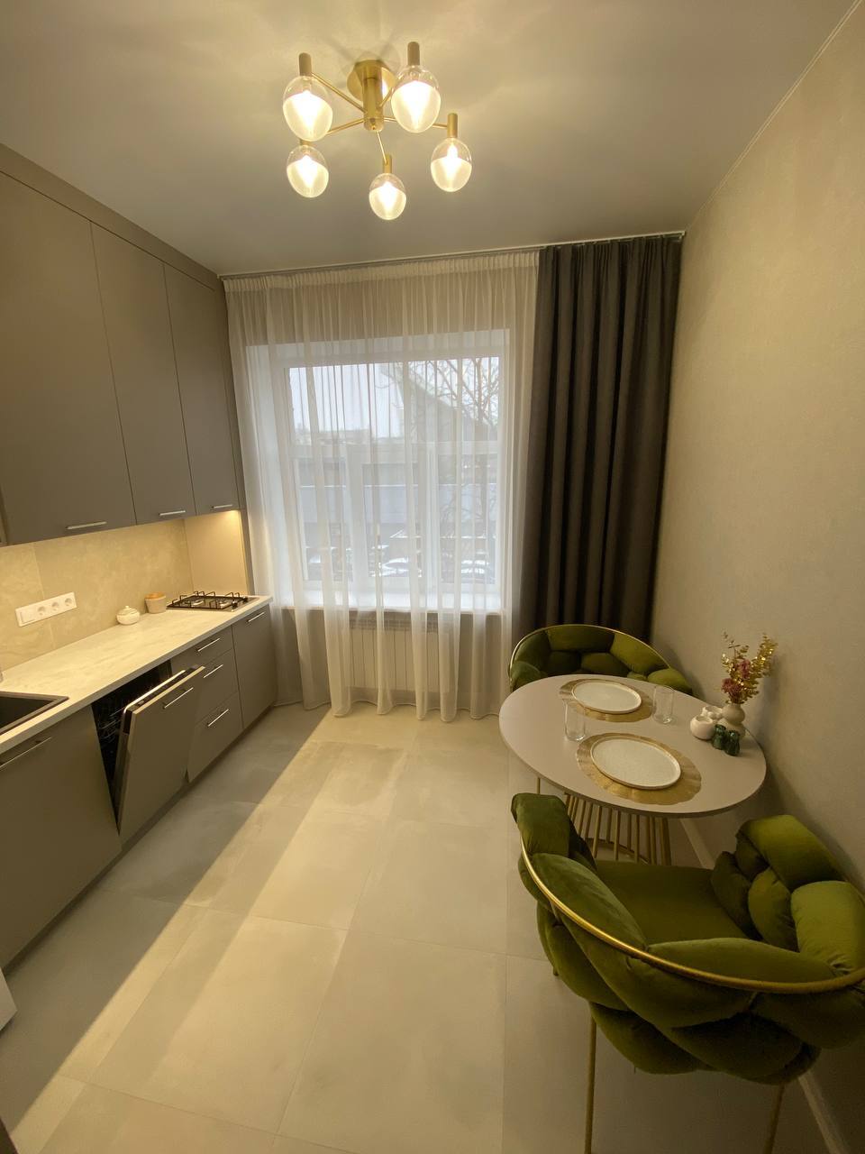 Оренда 1-кімнатної квартири 40 м², Дружби Народів бул., 21