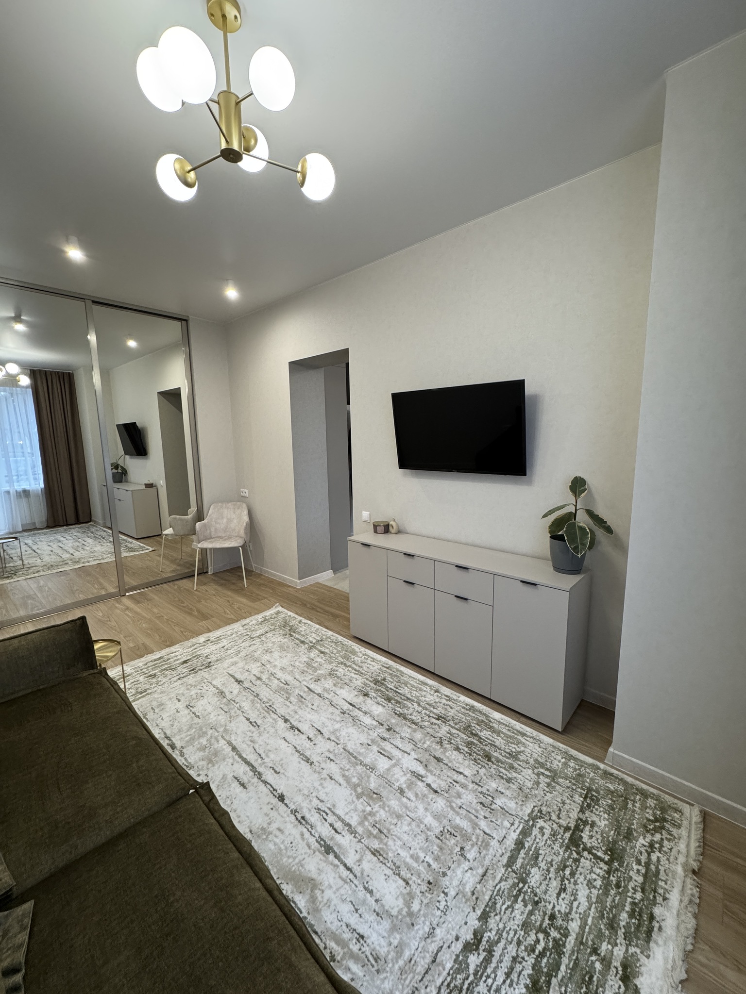 Оренда 1-кімнатної квартири 40 м², Дружби Народів бул., 21