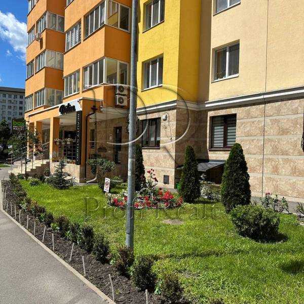 Продажа 2-комнатной квартиры 74 м², Семьи Кульженков ул., 37