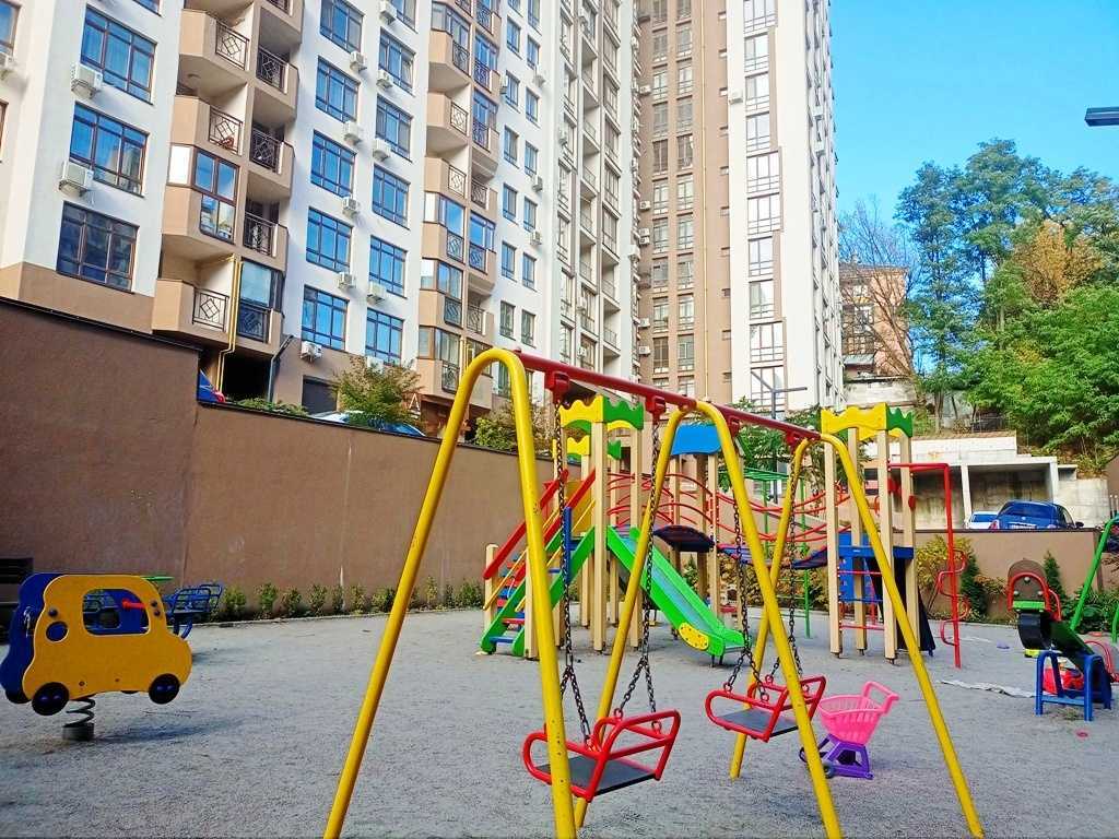 Продаж 3-кімнатної квартири 87.5 м², Глибочицька вул., 13