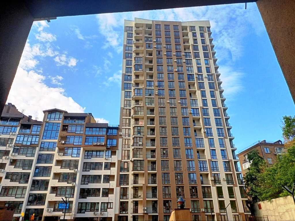 Продаж 3-кімнатної квартири 87.5 м², Глибочицька вул., 13