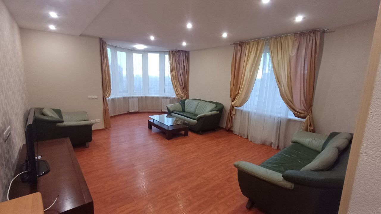Аренда 5-комнатной квартиры 258 м², Просвещения ул., 14А