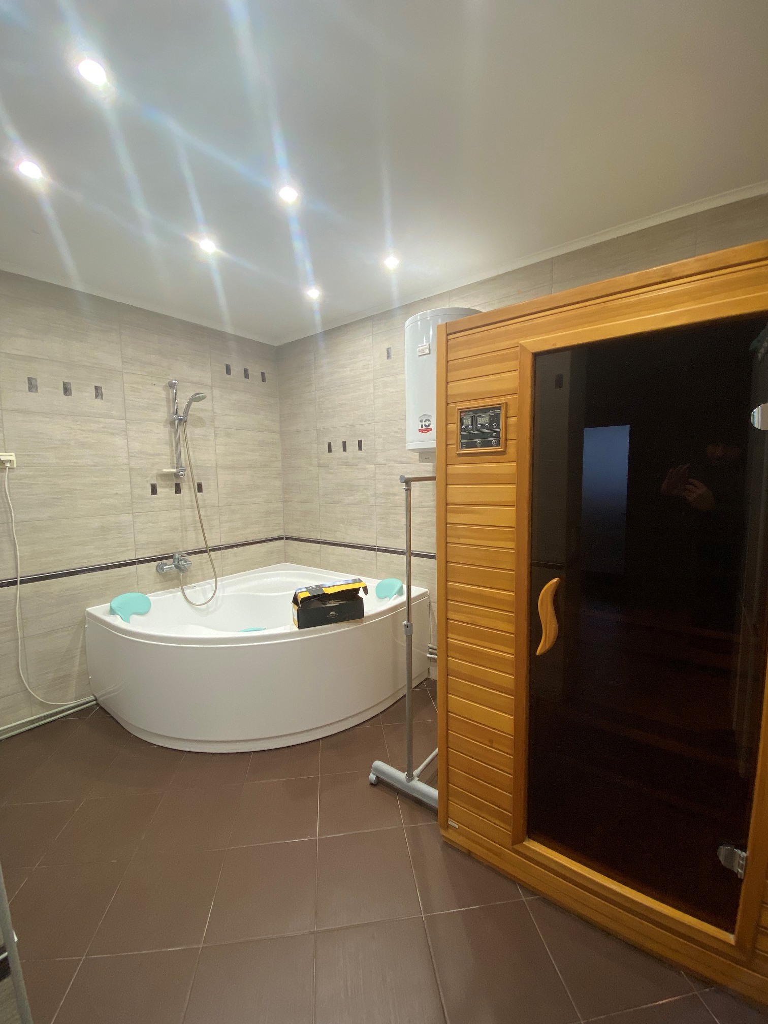 Аренда 5-комнатной квартиры 258 м², Просвещения ул., 14А