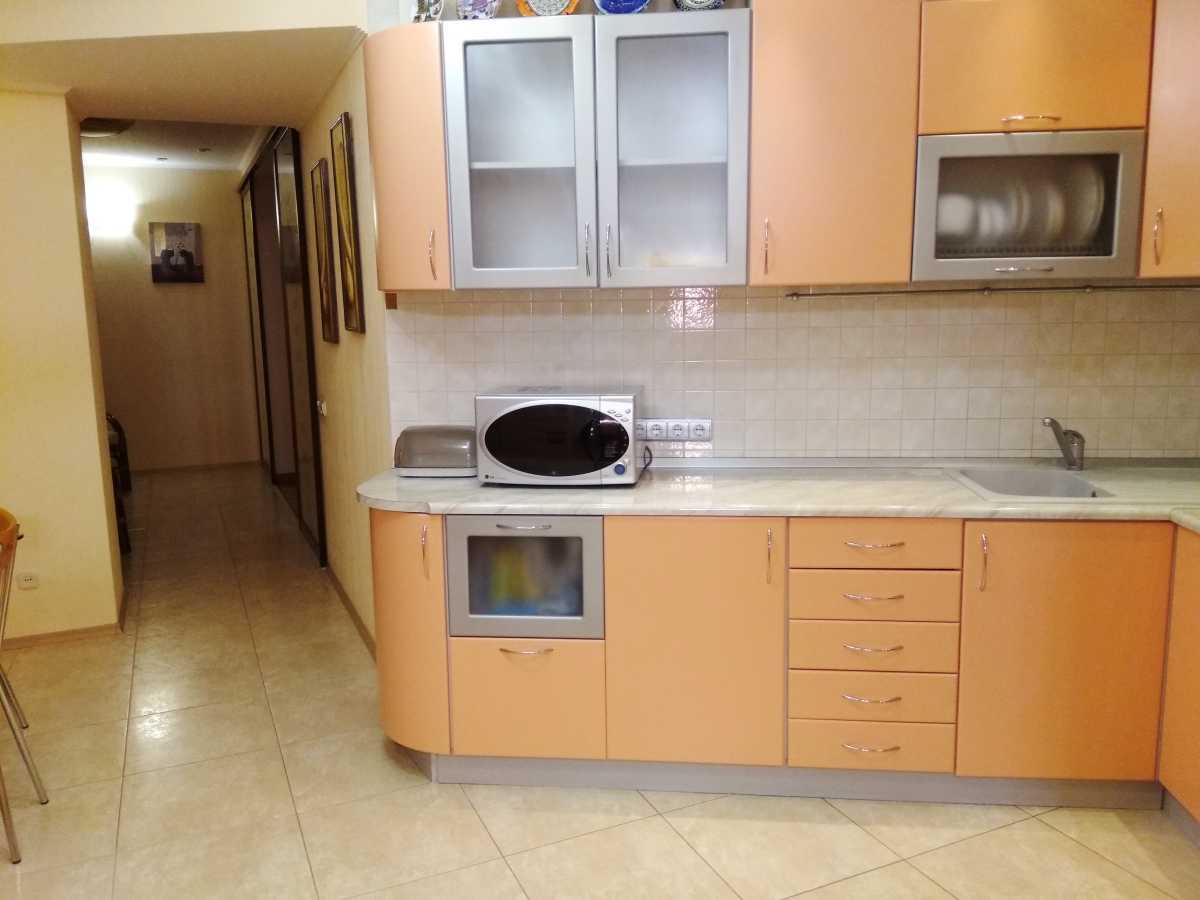 Оренда 2-кімнатної квартири 90 м², Маршала Тимошенка вул., 13А