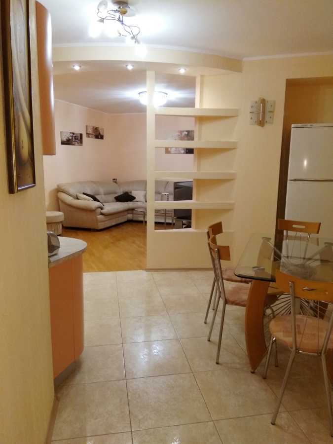 Оренда 2-кімнатної квартири 90 м², Маршала Тимошенка вул., 13А