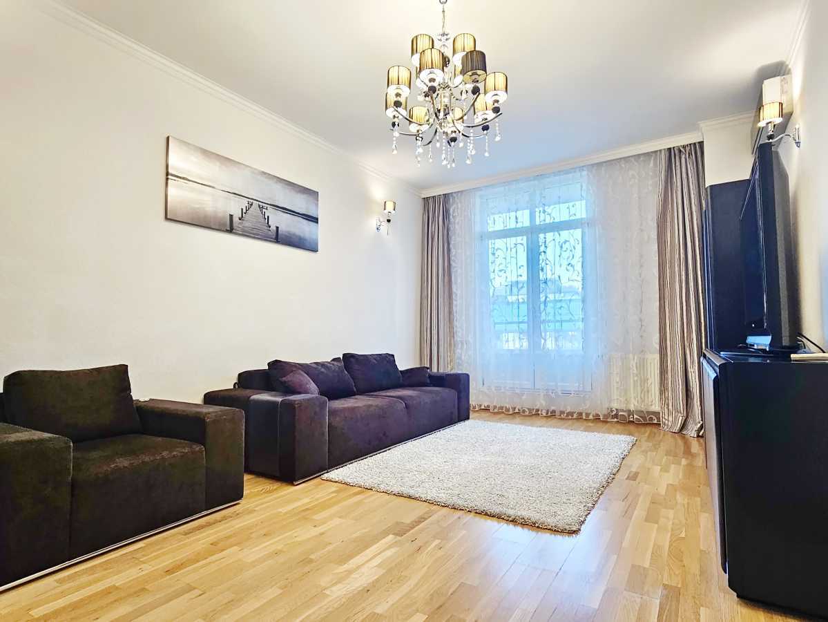 Оренда 2-кімнатної квартири 107 м², Звіринецька вул., 59