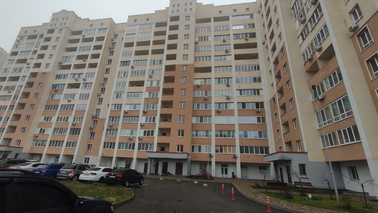 Продаж 2-кімнатної квартири 68.1 м², Чубинського вул., 8Б