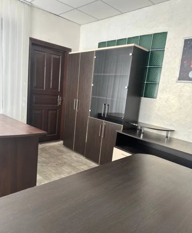 Оренда приміщення вільного призначення 140 м², Разумовская вул.