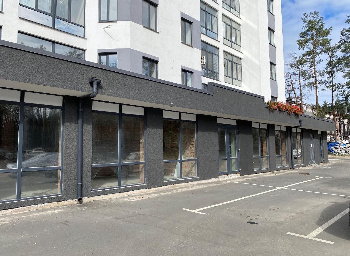 Аренда торгового помещения 460 м², Охотничья ул.