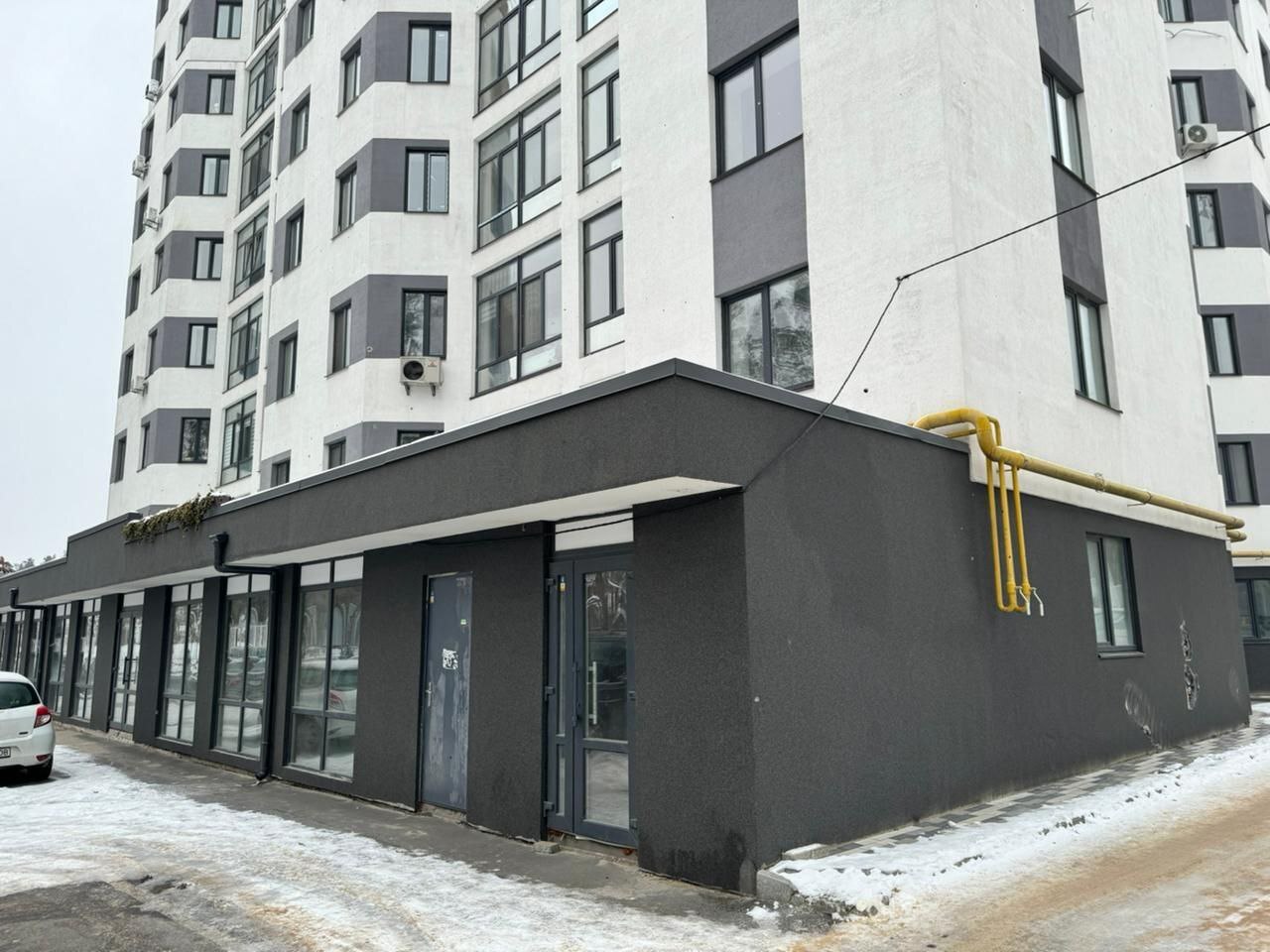 Аренда торгового помещения 460 м², Охотничья ул.