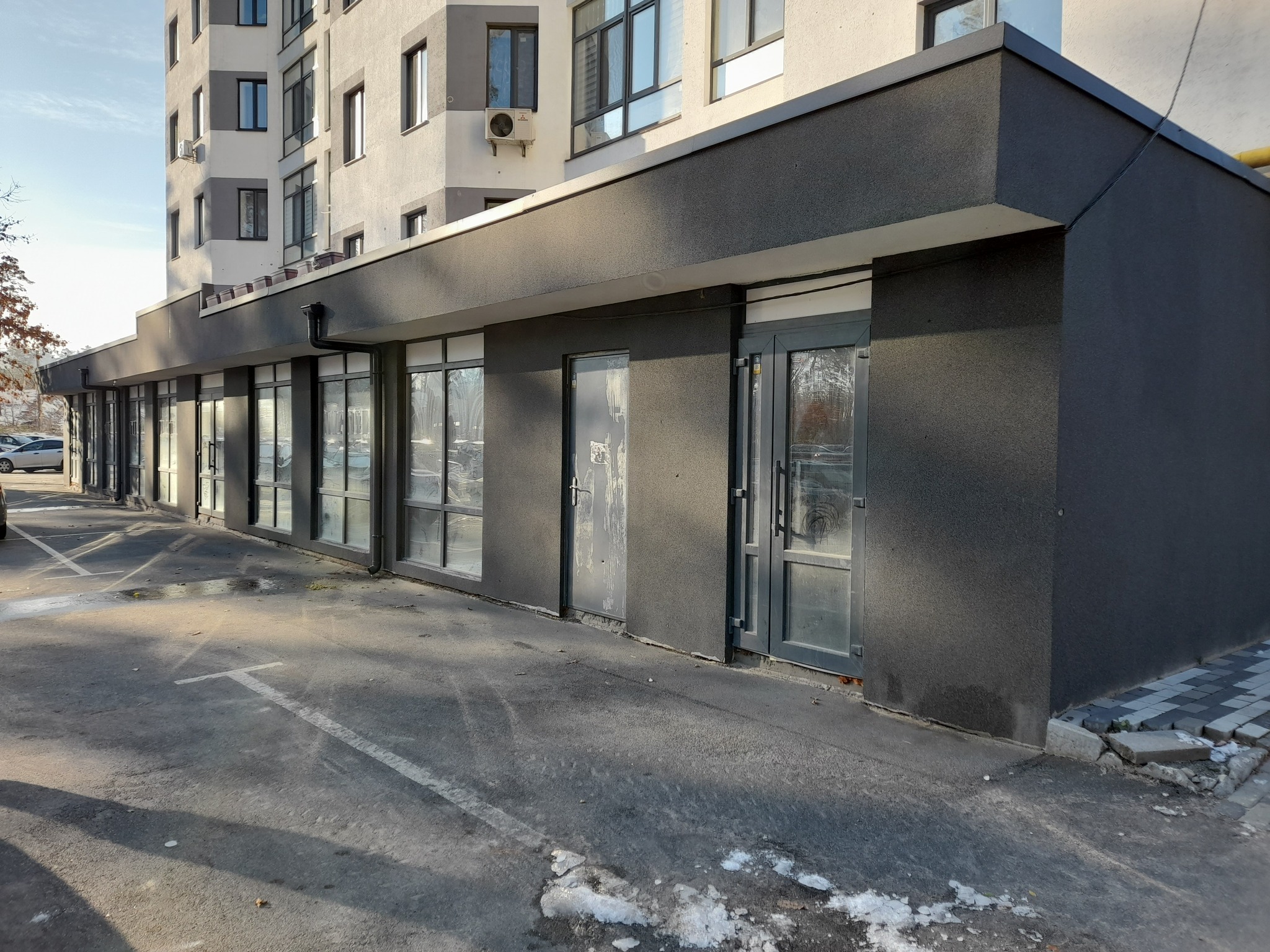 Аренда торгового помещения 460 м², Охотничья ул.