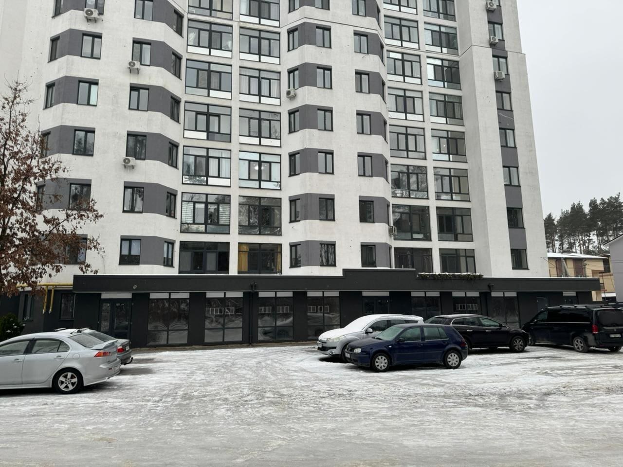 Аренда торгового помещения 460 м², Охотничья ул.