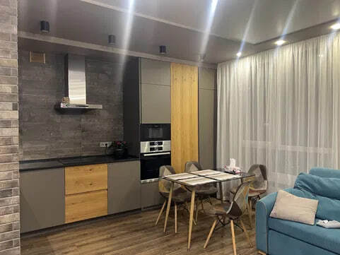 Оренда 3-кімнатної квартири 85 м², Практична вул., 2