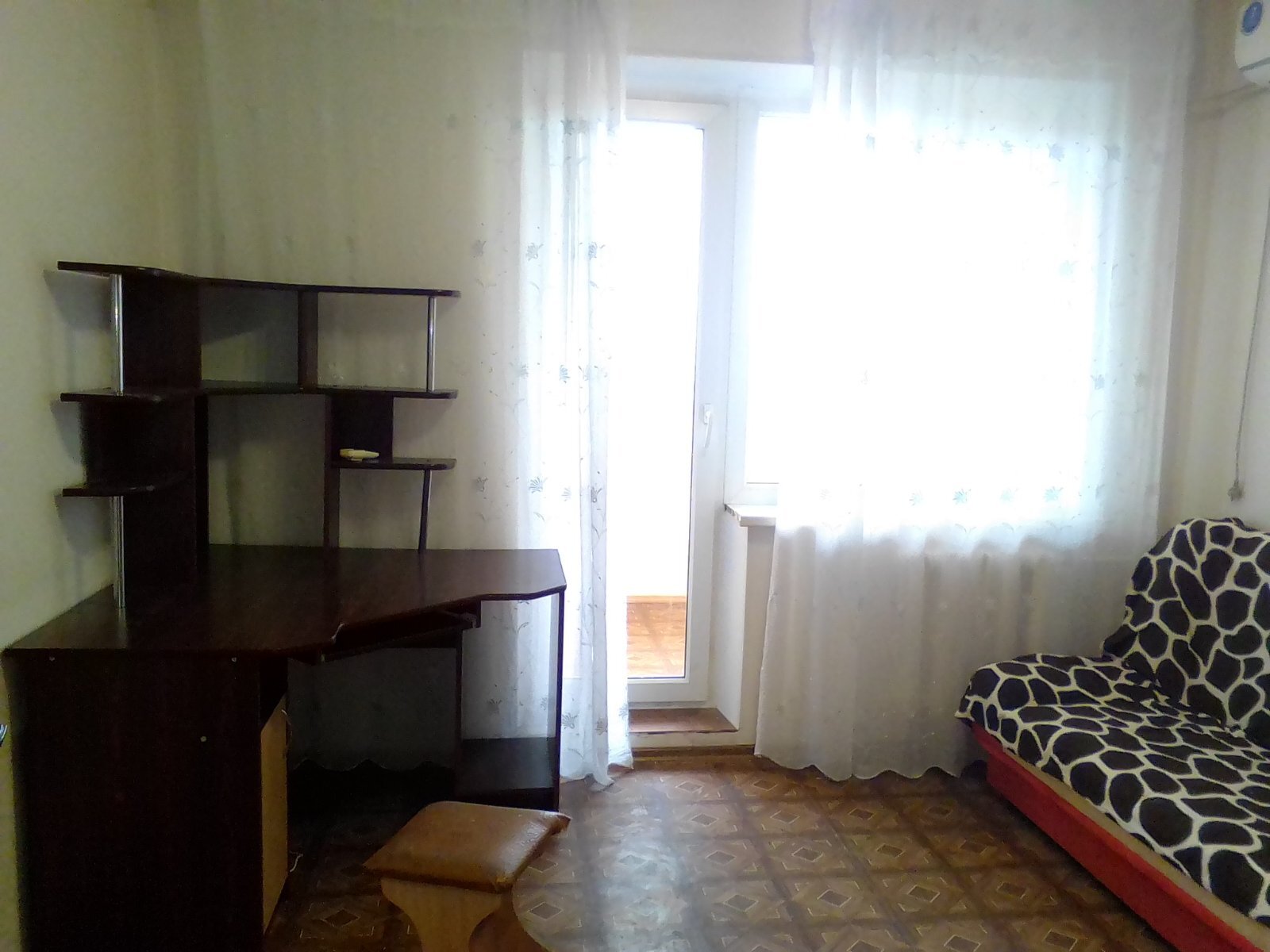 Аренда 4-комнатной квартиры 85 м², Вячеслава Черновола ул., д.57