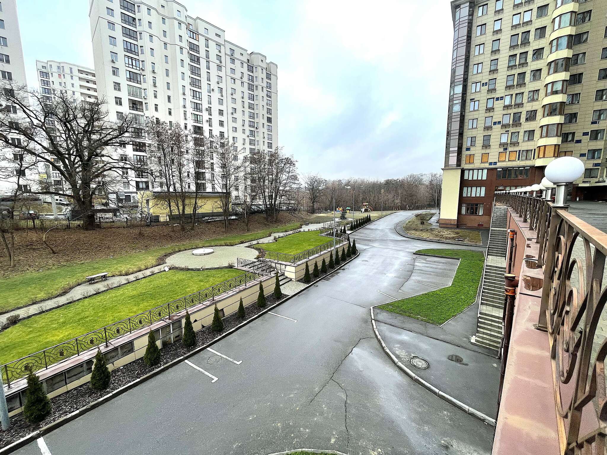 Продажа 3-комнатной квартиры 143 м², Профессорская ул., 34