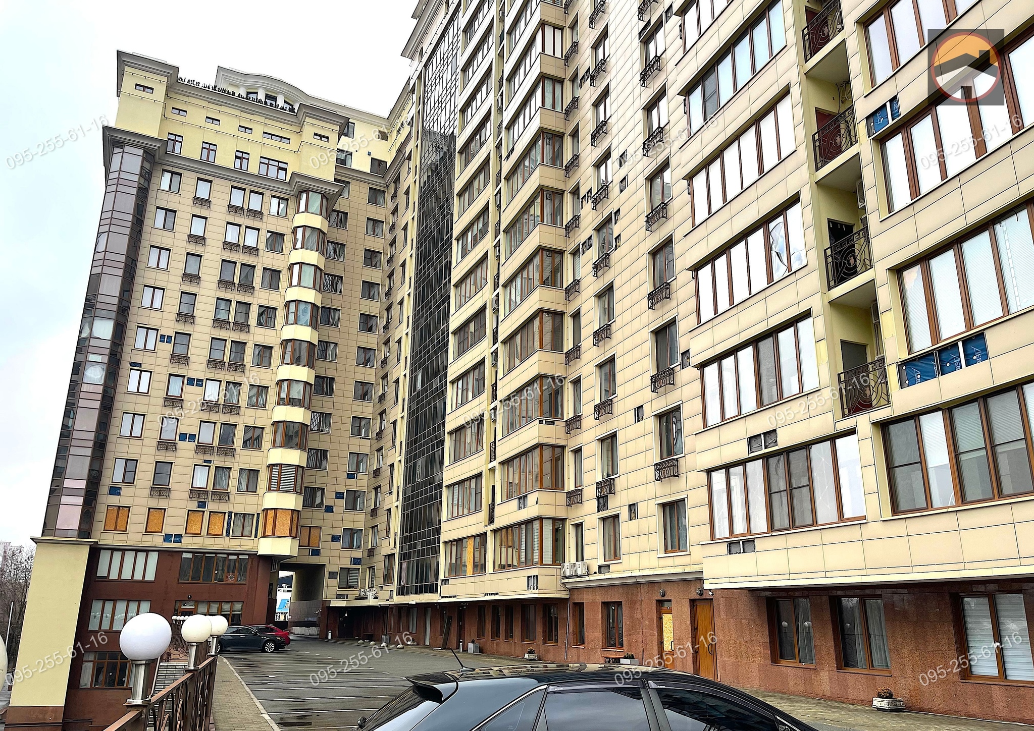 Продажа 3-комнатной квартиры 143 м², Профессорская ул., 34