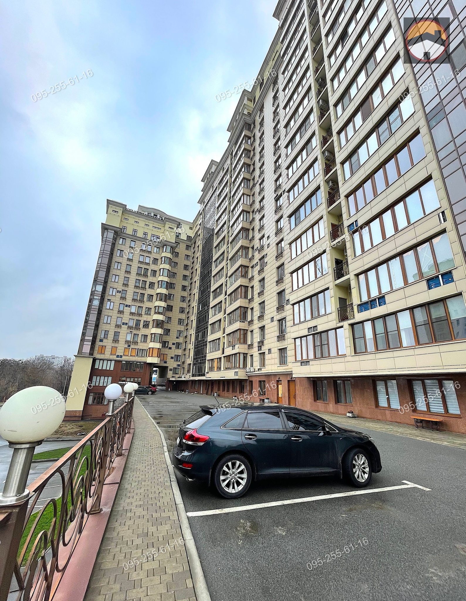 Продажа 3-комнатной квартиры 143 м², Профессорская ул., 34