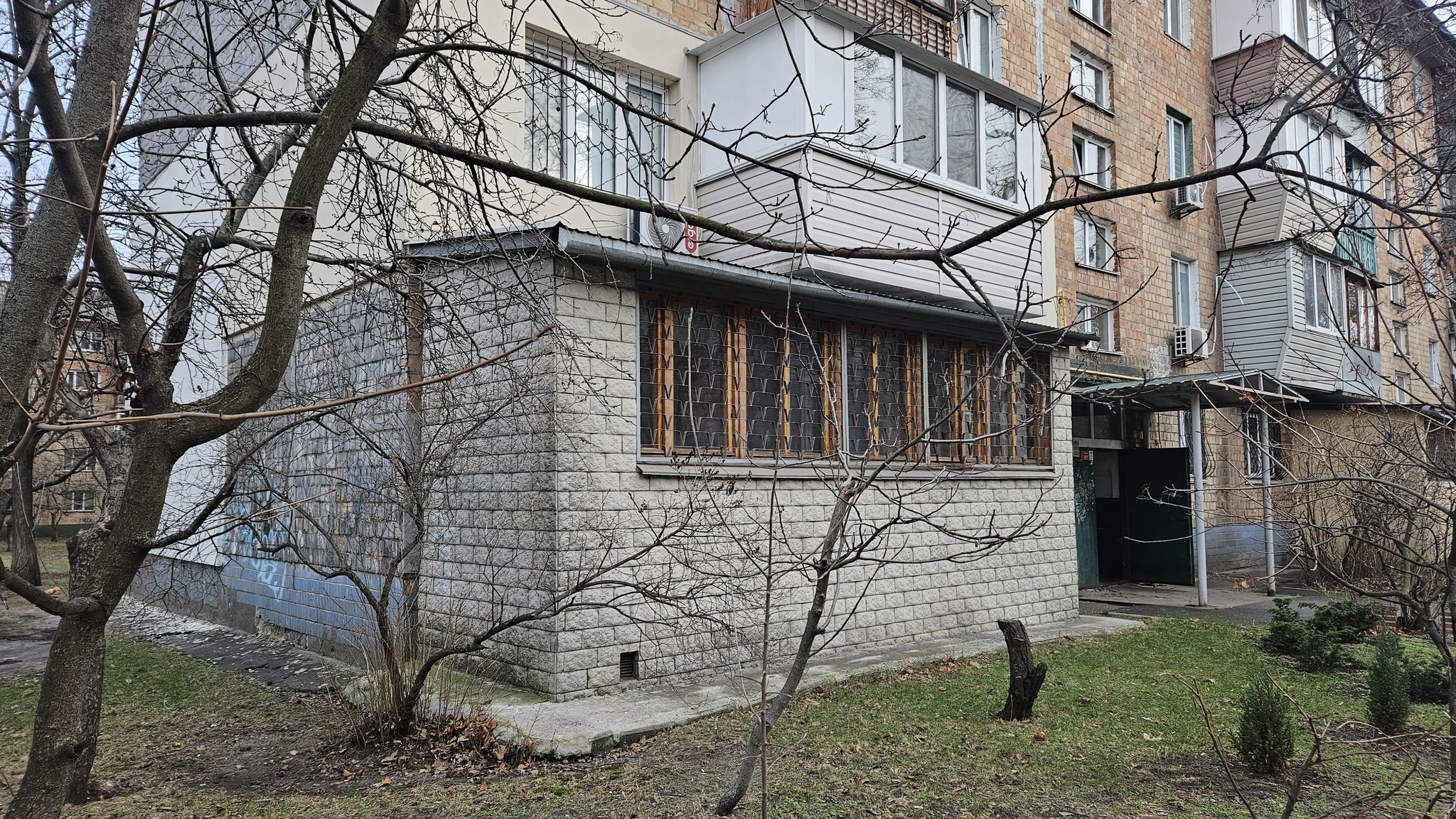 Продажа 2-комнатной квартиры 52 м², Ивана Микитенко ул., 13