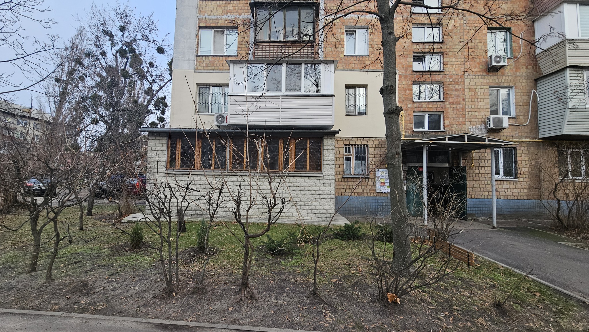 Продажа 2-комнатной квартиры 52 м², Ивана Микитенко ул., 13