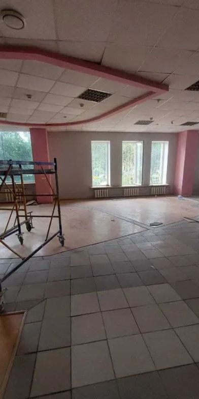 Оренда торговельного приміщення 154 м², Варненська вул.