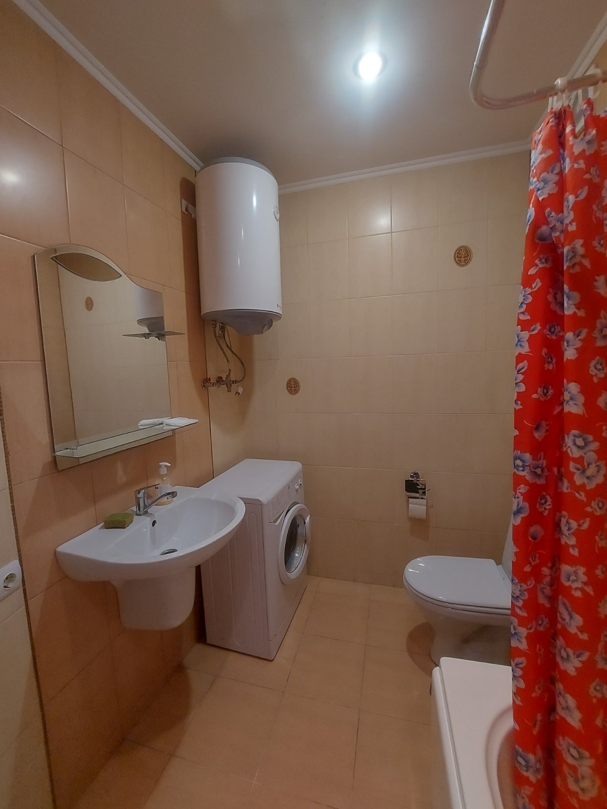 Оренда 2-кімнатної квартири 75 м², Массив Радужный вул., 7А