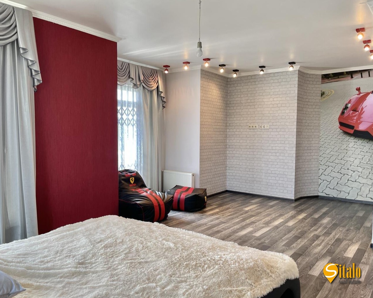 Оренда будинку 240 м², 108-а Садова вул.