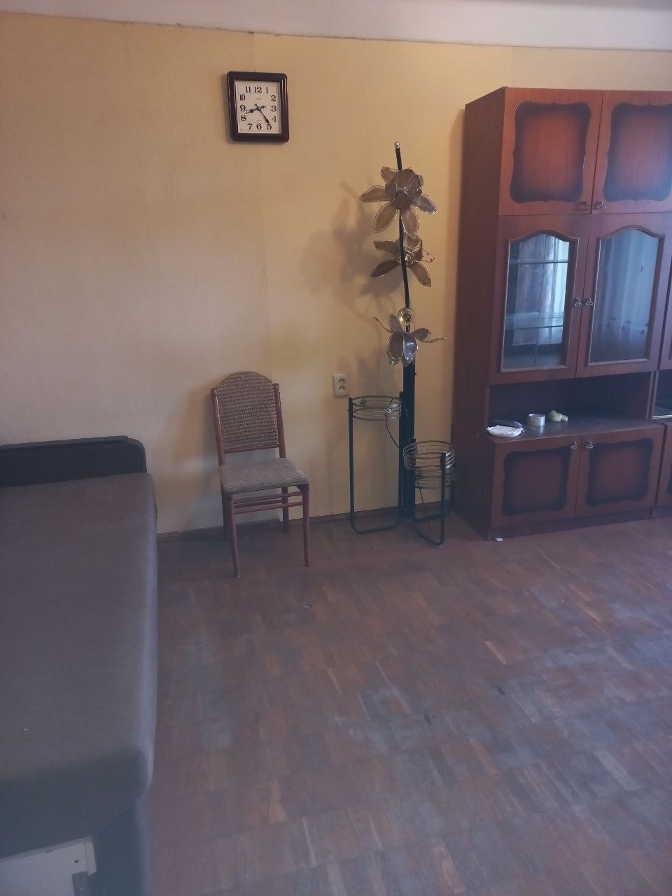 Продаж 1-кімнатної квартири 31 м², Мілютенка вул., 46