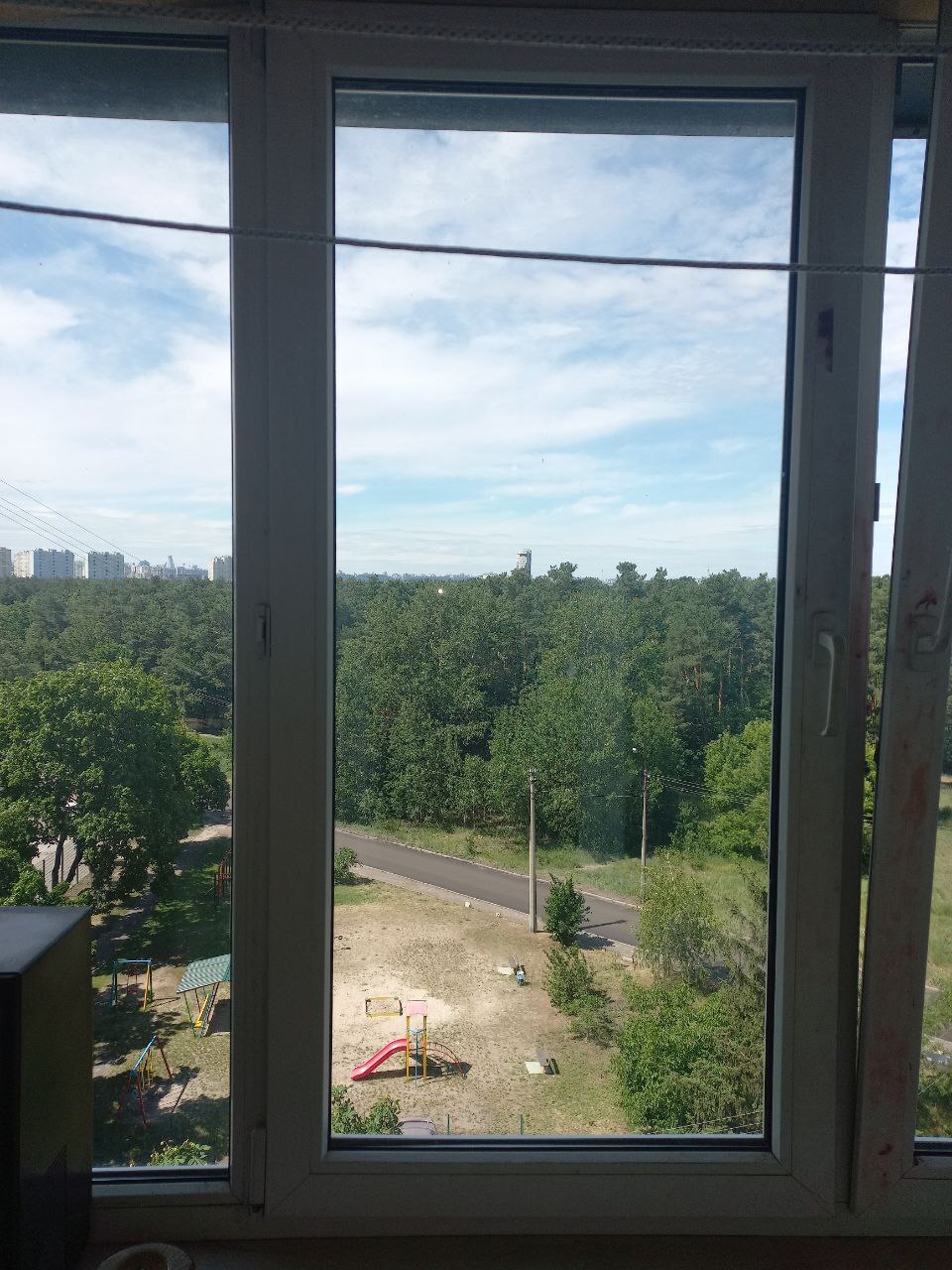 Продаж 1-кімнатної квартири 31 м², Мілютенка вул., 46