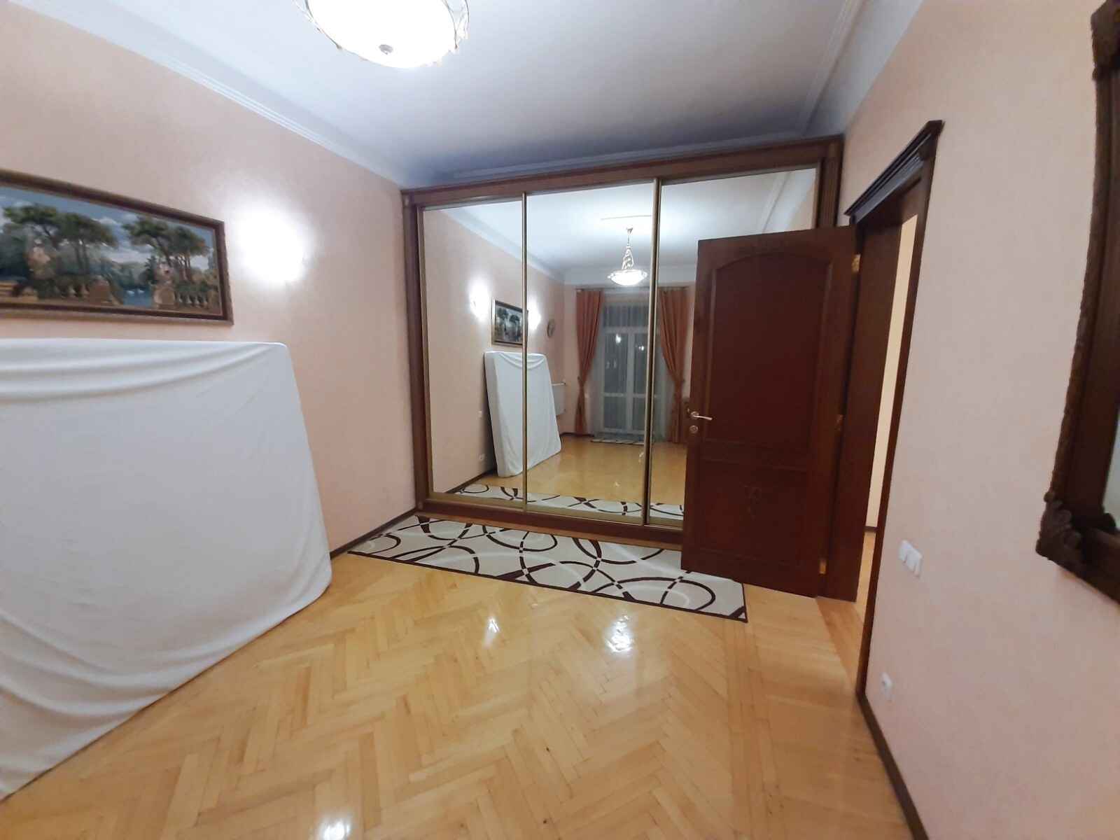 Продажа 4-комнатной квартиры 114 м², Золотоворотская ул., 2