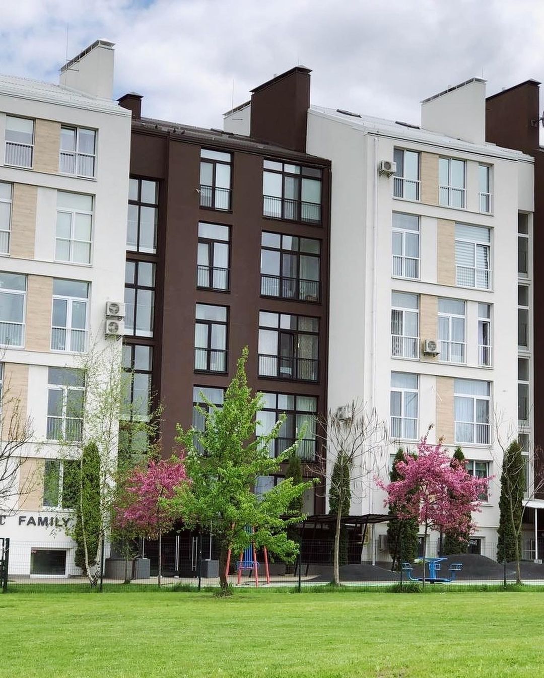 Продажа 2-уровневой квартиры 142 м², Михаила Величко ул.