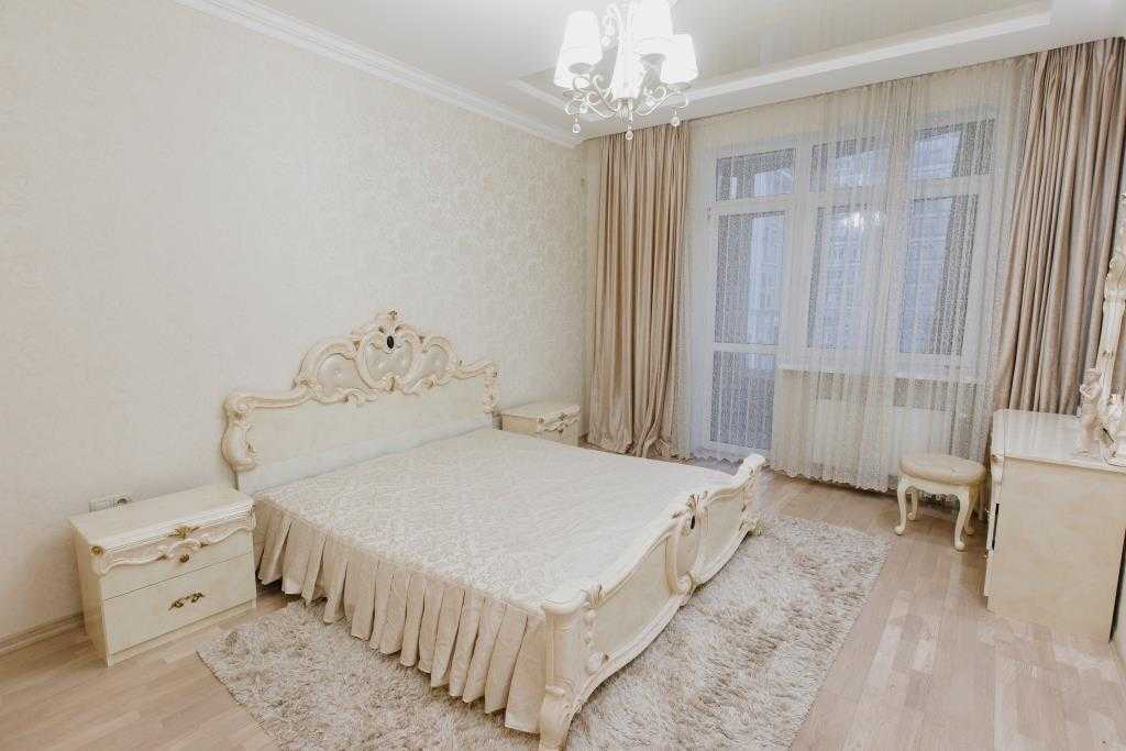 Продажа 3-комнатной квартиры 120 м², Владимира Антоновича ул., 131