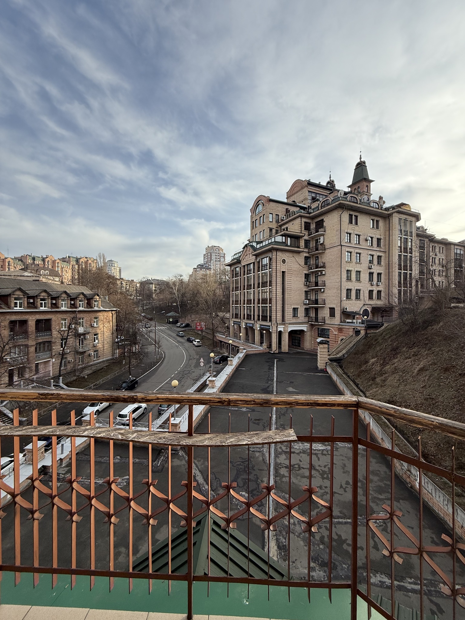 Оренда офісу 607 м², Бехтеревський пров., 14Е
