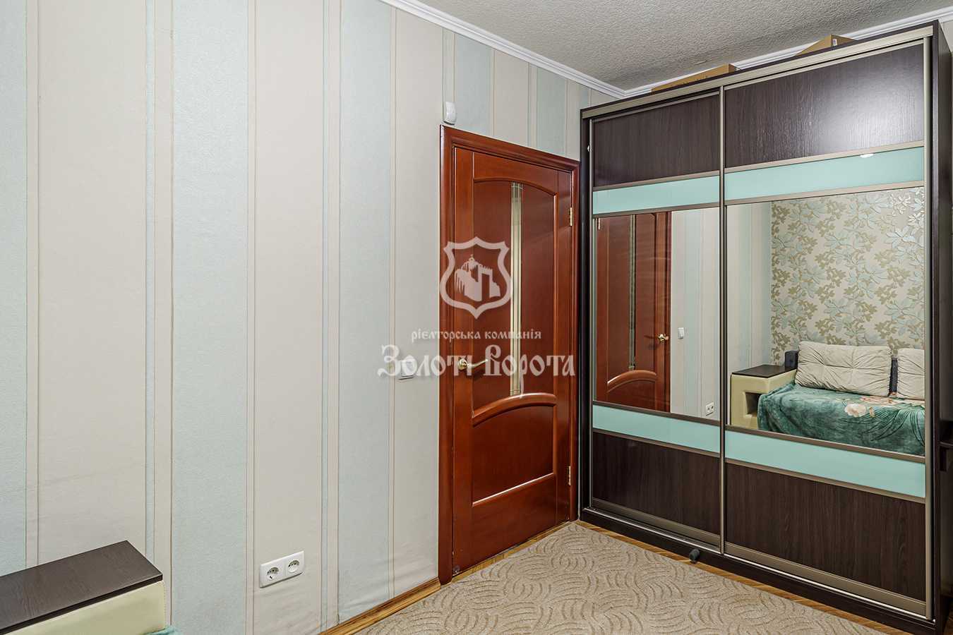 Продажа 3-комнатной квартиры 71 м², Саперное Поле ул., 26А