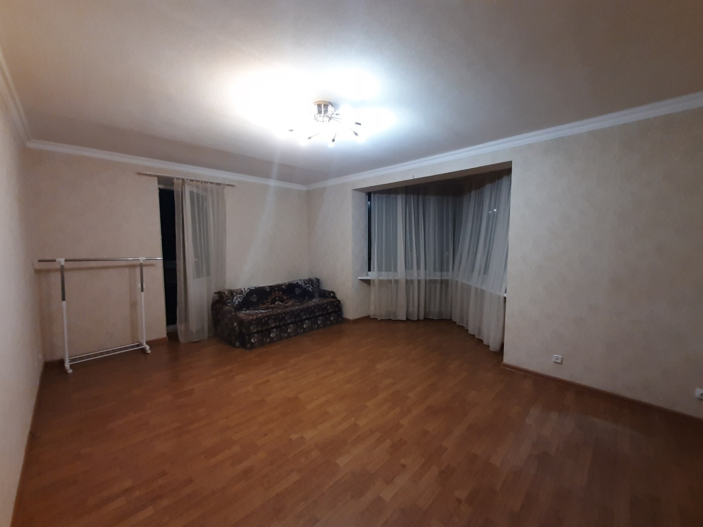 Оренда 2-кімнатної квартири 75 м², Урлівська вул., 8А