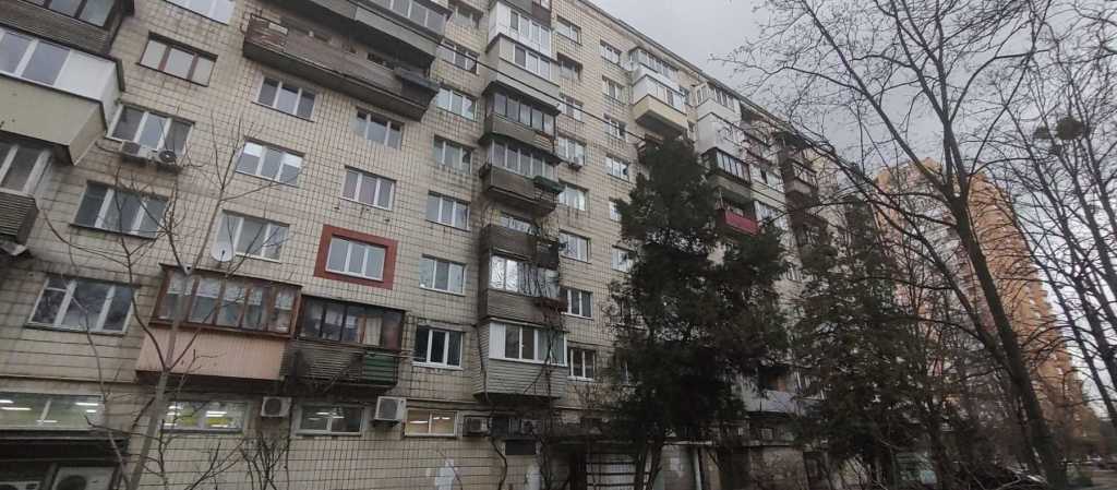 Продажа 2-комнатной квартиры 43 м², Русановский бул., 12