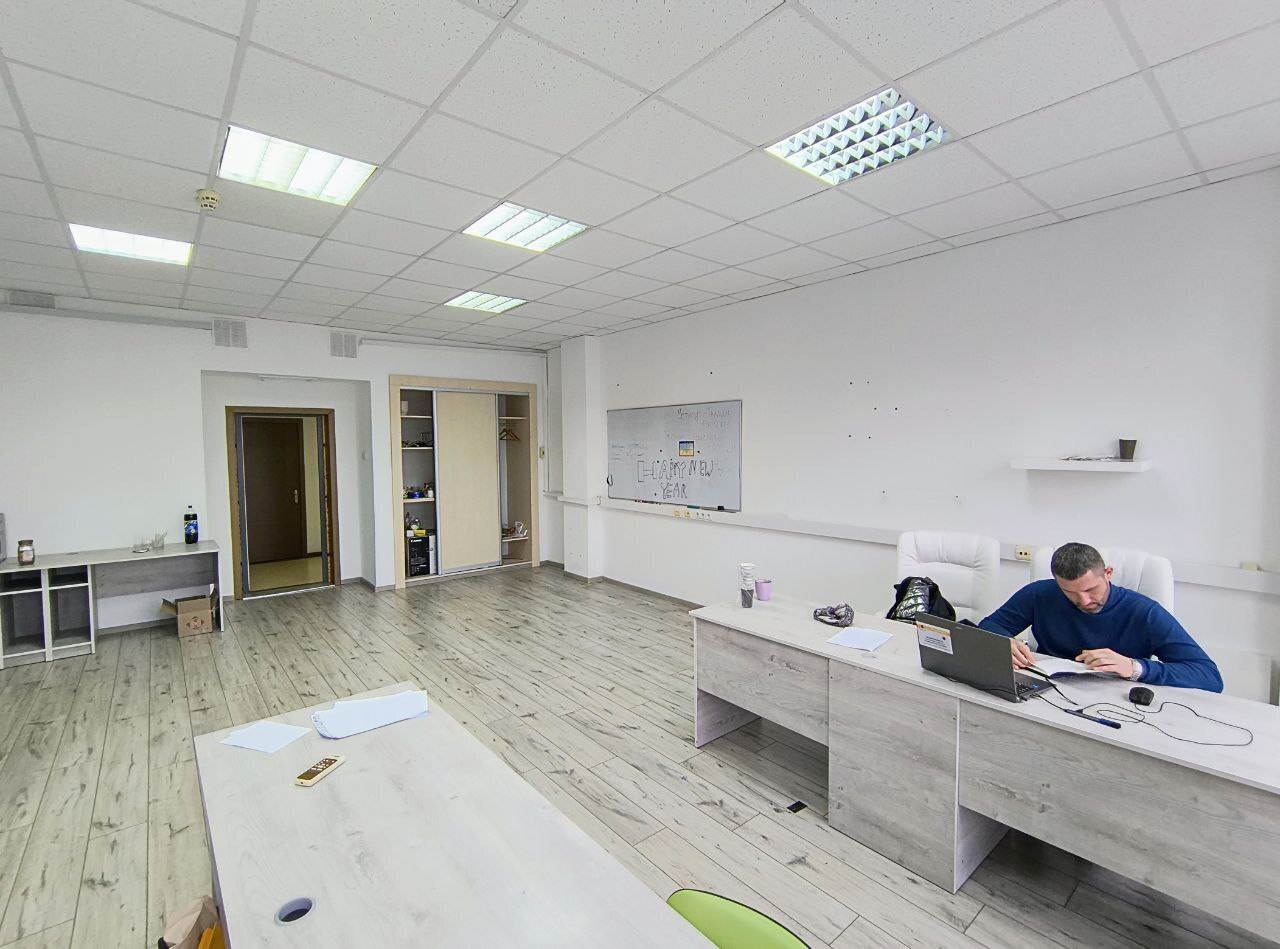 Оренда приміщення вільного призначення 103 м², Еспланадна вул.