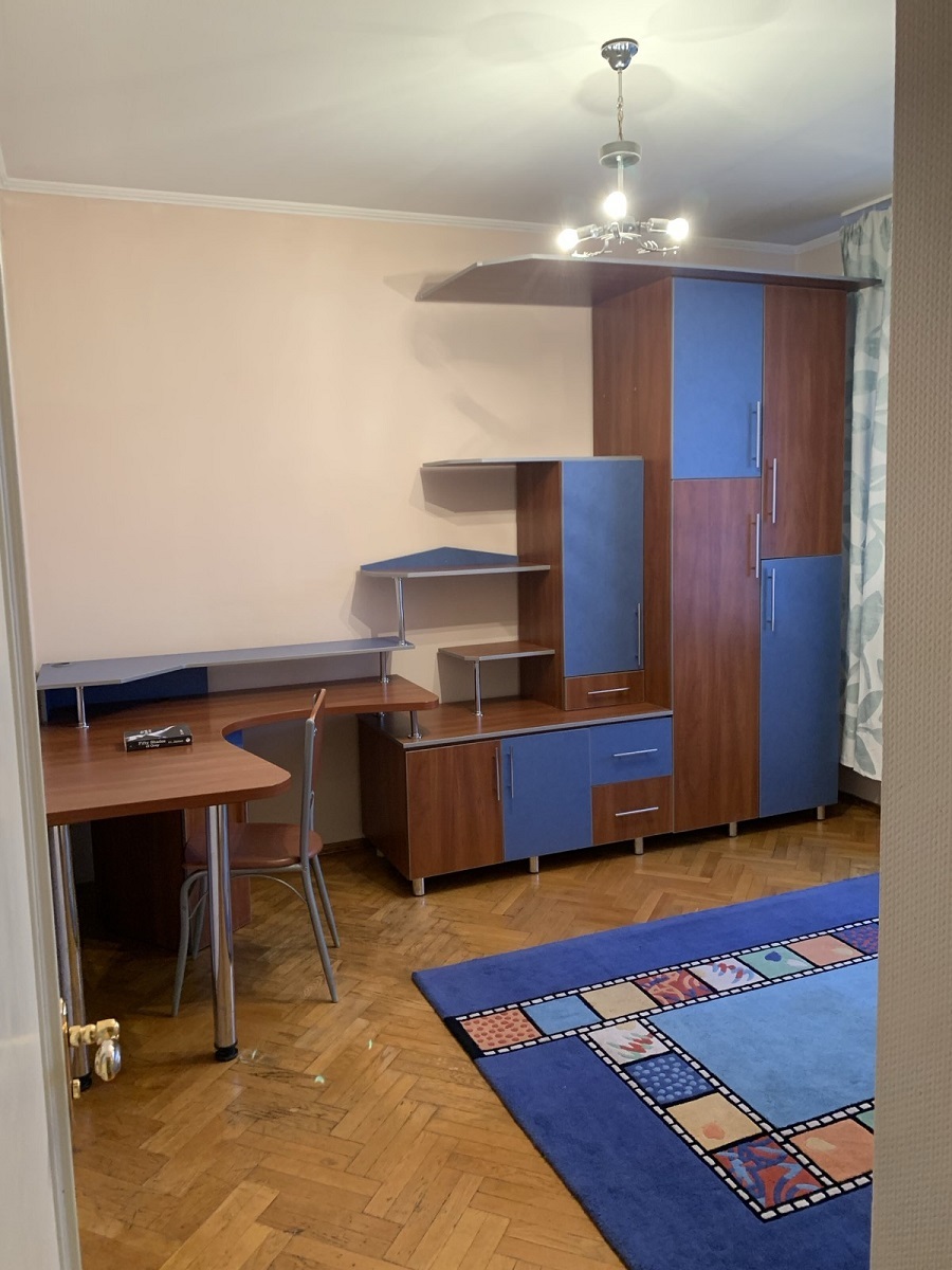 Продаж 4-кімнатної квартири 110 м², Академіка Єфремова вул., 19А