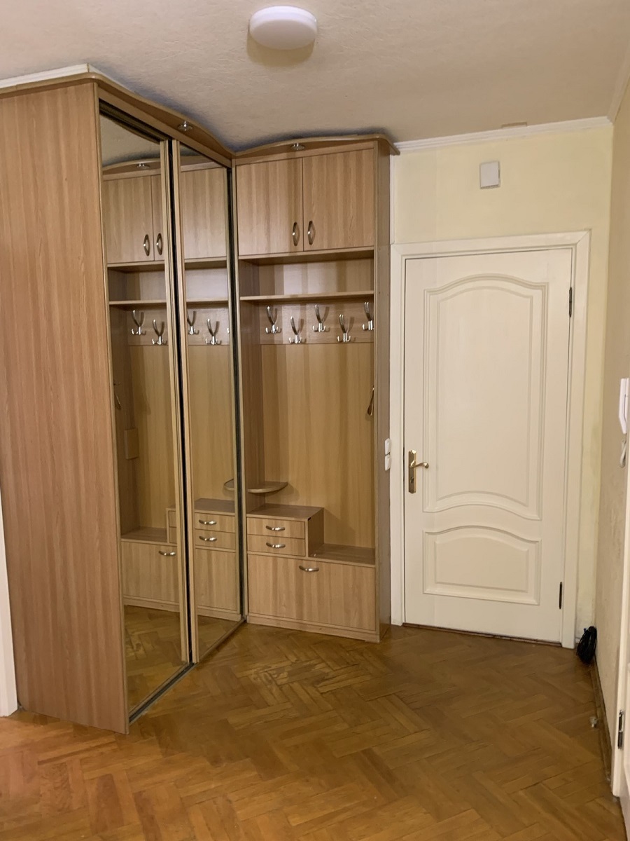 Продаж 4-кімнатної квартири 110 м², Академіка Єфремова вул., 19А