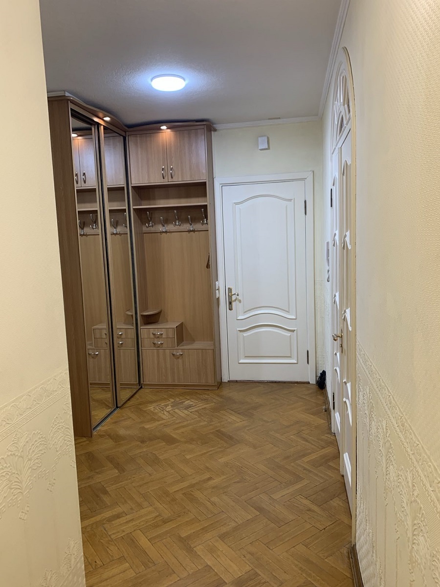 Продаж 4-кімнатної квартири 110 м², Академіка Єфремова вул., 19А