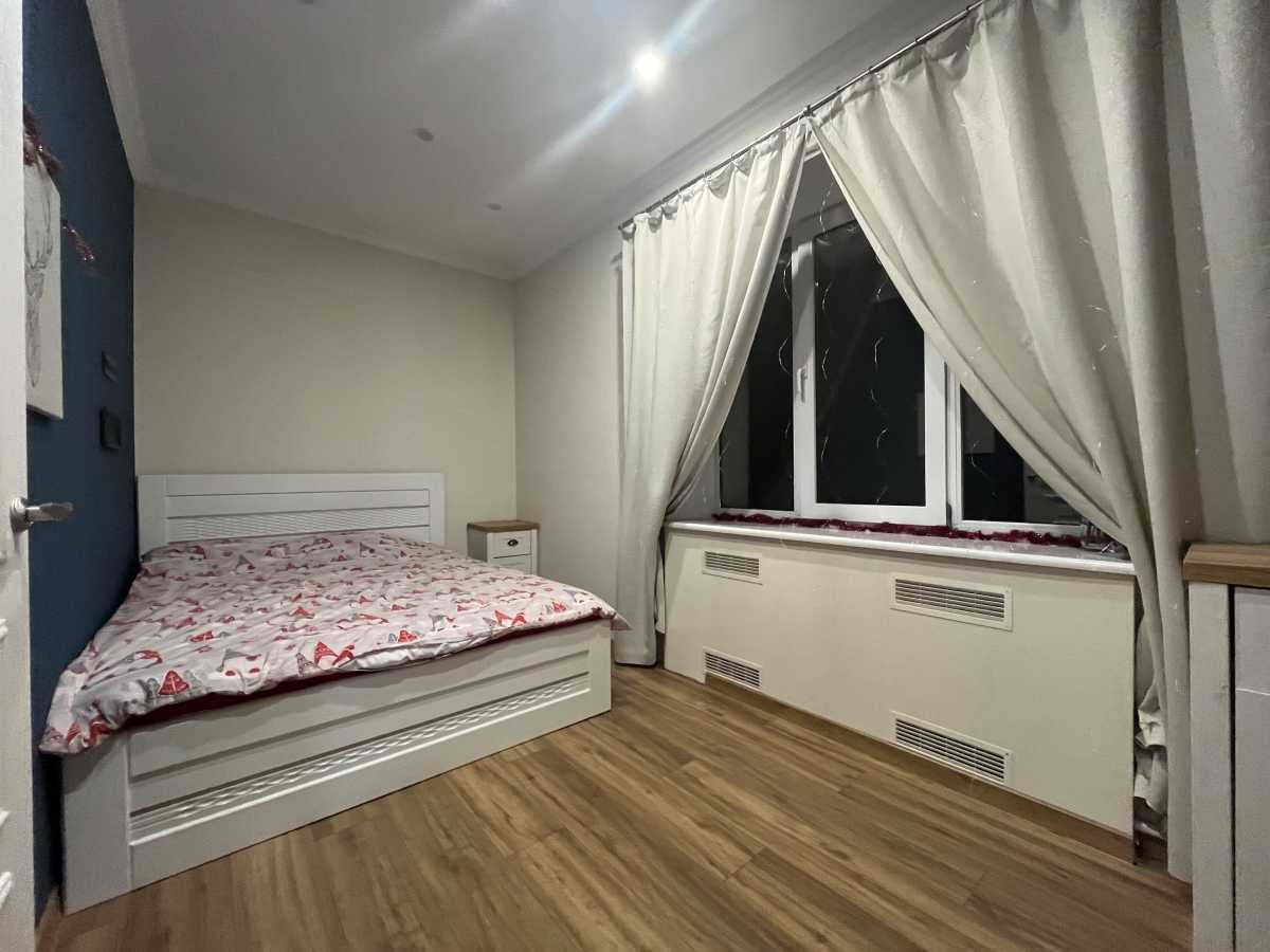 Продажа 2-комнатной квартиры 43.5 м², Печерский спуск, 15