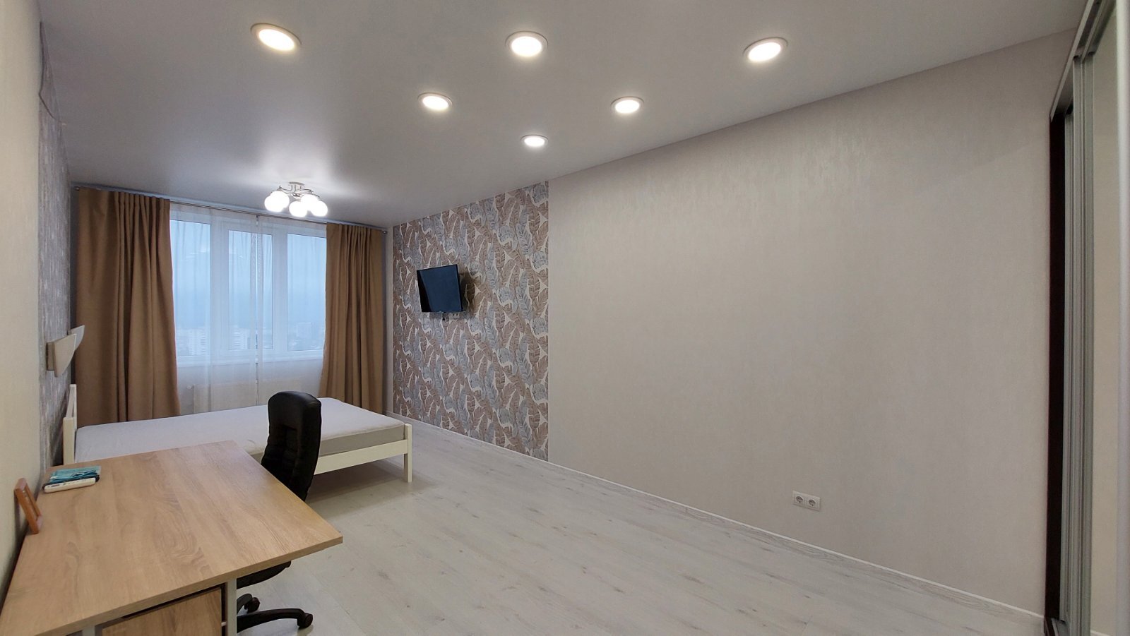 Продаж 1-кімнатної квартири 45 м², Костанді вул., 104