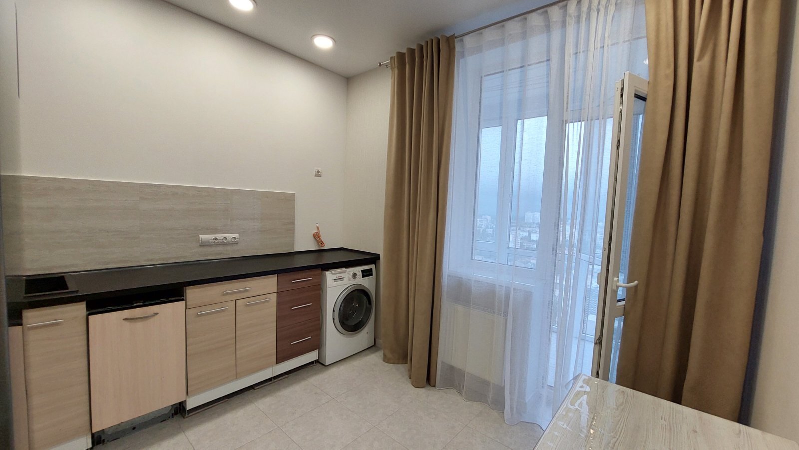 Продаж 1-кімнатної квартири 45 м², Костанді вул., 104