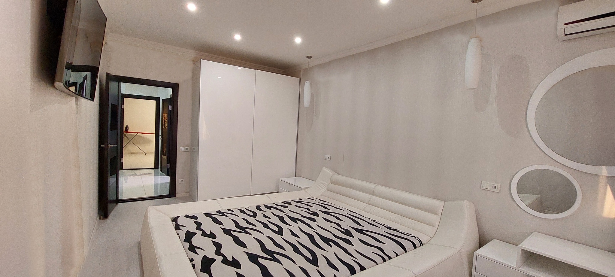 Продажа 3-комнатной квартиры 105 м², Малиновского Маршала ул., 53