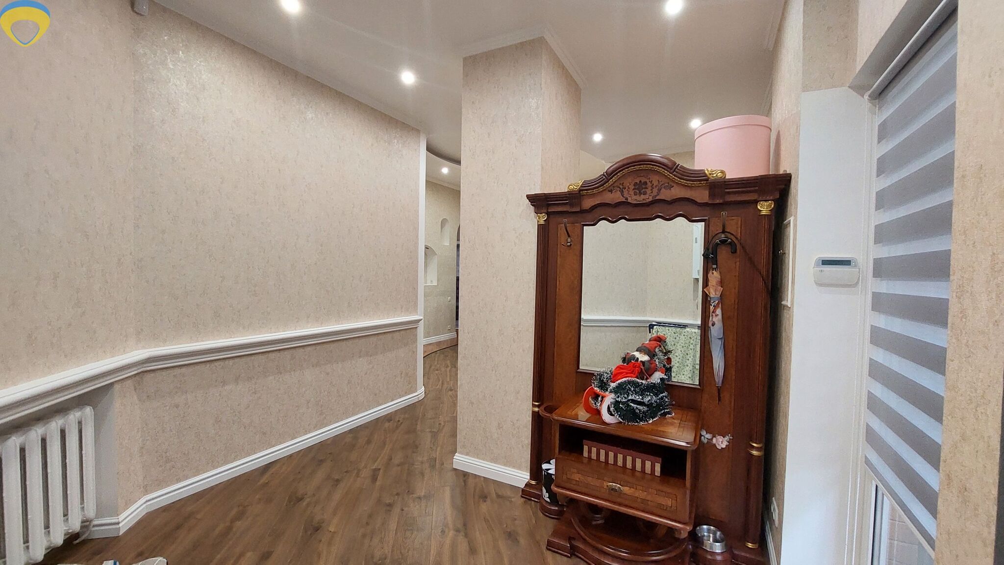 Продажа 2-комнатной квартиры 82 м², Красный пер., 9