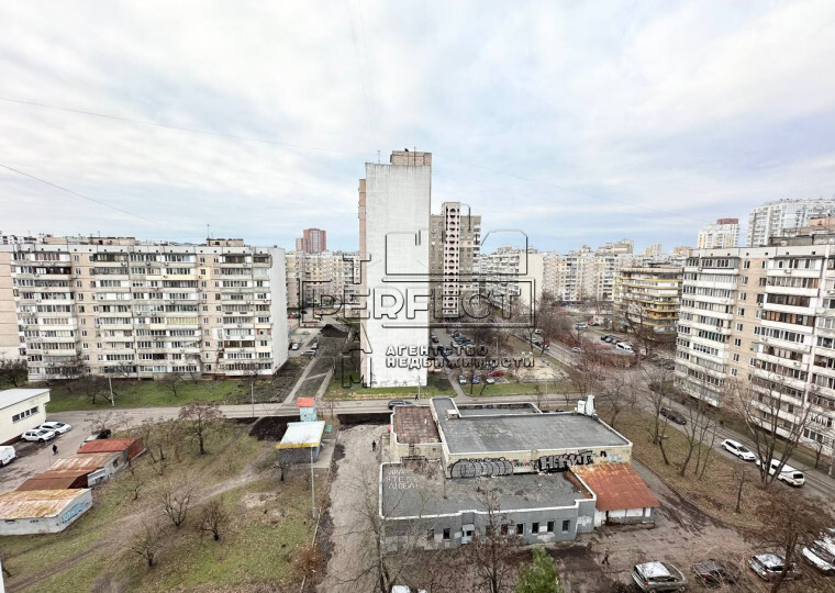 Продажа 3-комнатной квартиры 71 м², Тростянецкая ул., 6Ж