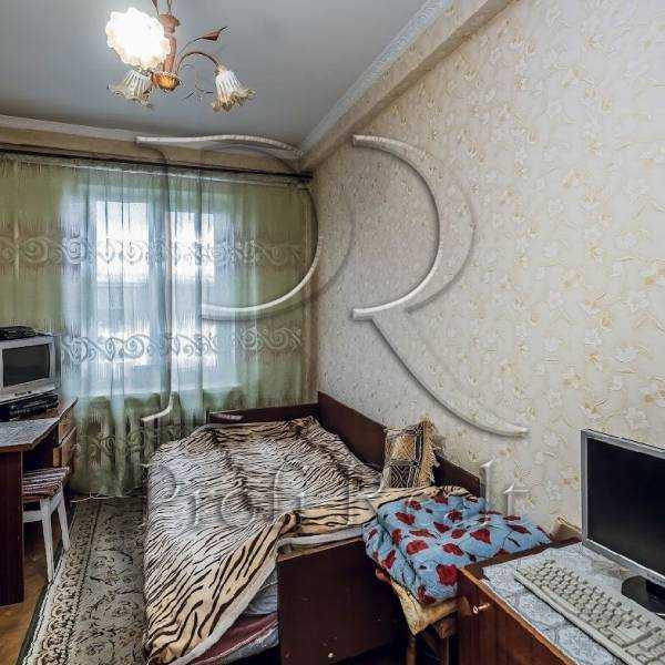 Продажа 3-комнатной квартиры 53 м², Григория Чупринки ул., 3