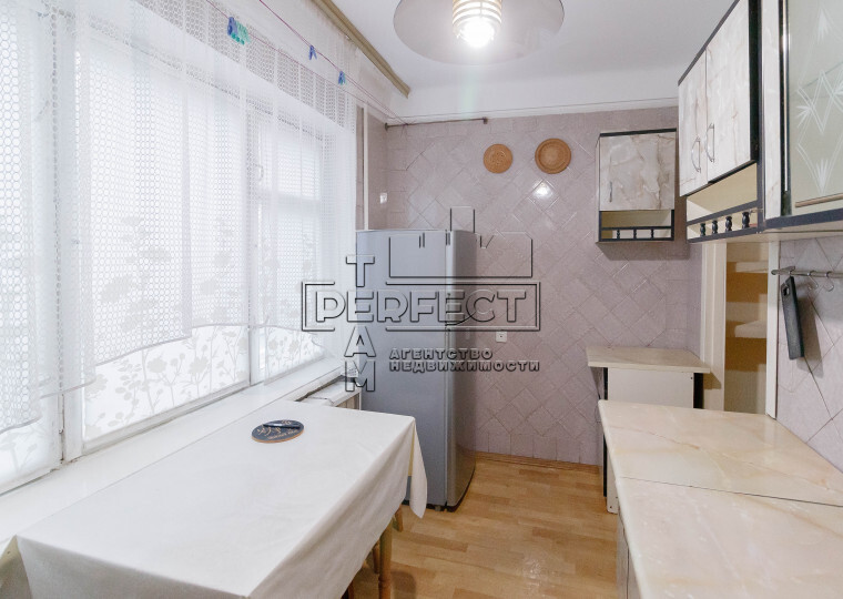 Продажа 2-комнатной квартиры 43 м², Пражская ул., 23