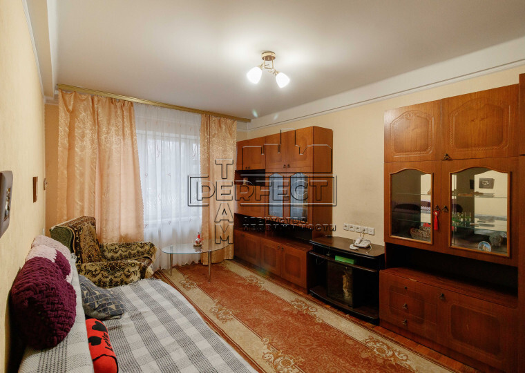 Продажа 2-комнатной квартиры 43 м², Пражская ул., 23