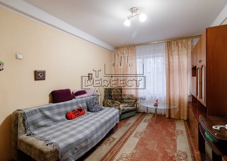 Продажа 2-комнатной квартиры 43 м², Пражская ул., 23