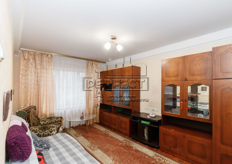 Продажа 2-комнатной квартиры 43 м², Пражская ул., 23